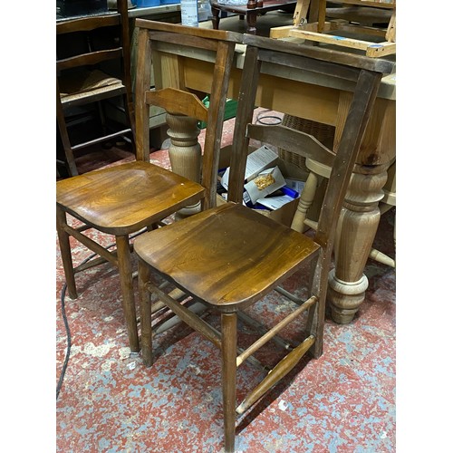 233 - A pair of vintage church chairs (a/f).