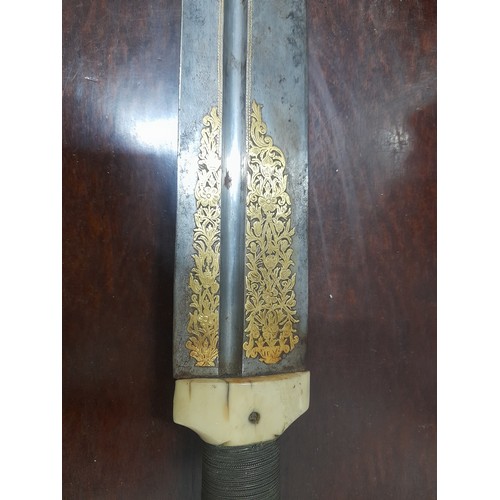 299 - A stunning antique Georgian/ Caucasian Khanjali/ Kindjal dagger, with inlaid gold design & inscripti... 