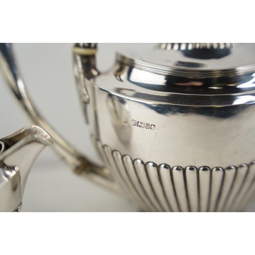 189 - A stunning antique/ Victorian Sterling silver three piece tea service, weighing 1064g.