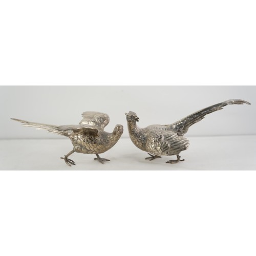 186 - A stunning pair of Sterling silver pheasants/ birds, weight 560g.