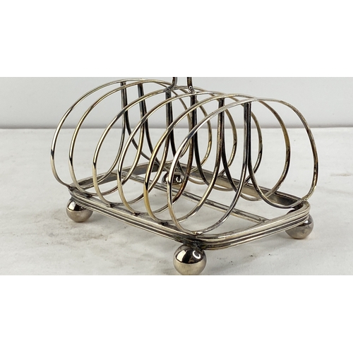 211 - A large Sterling silver toast rack, weight 207g.