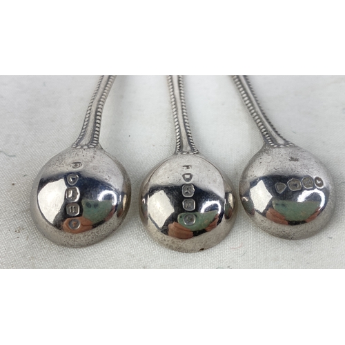 243 - A set of three Sterling silver salt spoons, weight 22g.