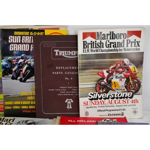 265 - A job lot of assorted motor bike racing magazines and more.