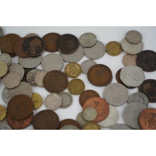 296 - A large collection of assorted coinage.