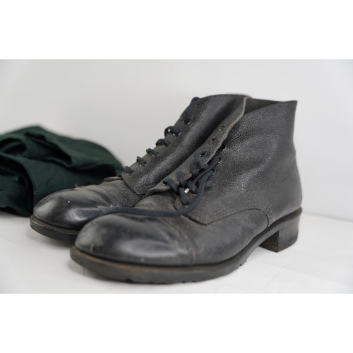 353 - A pair of Royal Ulster Constabulary boots & trousers.