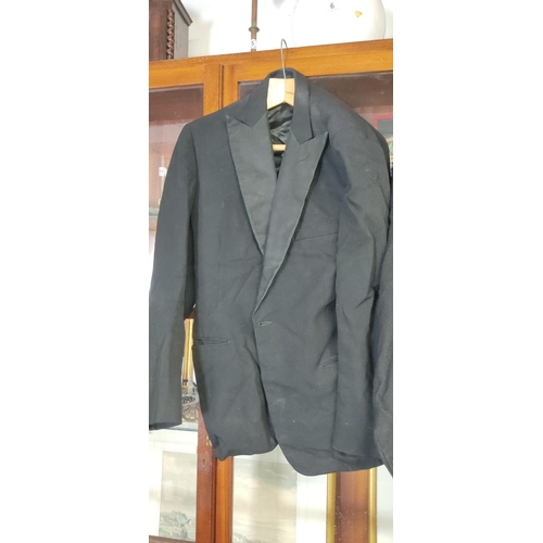 394 - 2 vintage/ antique Gents dinner suits/ tuxedos.