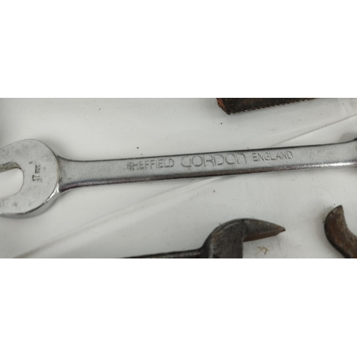 412 - An assortment of various tools to include Record adjustable wrench & more.