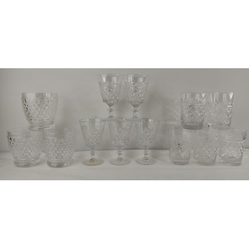 425 - An assortment of glassware to include Villeroy & Boch & more.