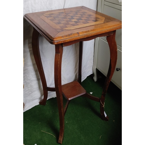 430 - A stunning antique table with inlaid chess board top.