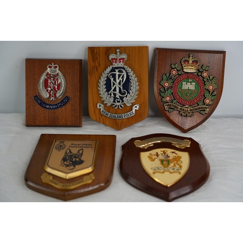 124 - Five wooden shield plaques to include Royal Inniskilling Dragoon Guards & more