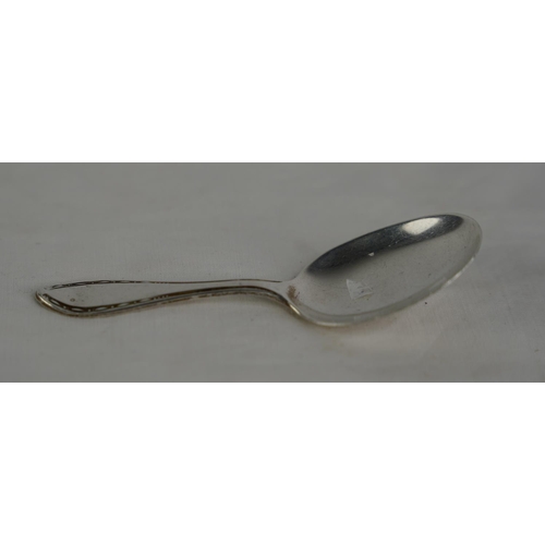 79 - A Sterling Silver caddy spoon, Birmingham 1933.