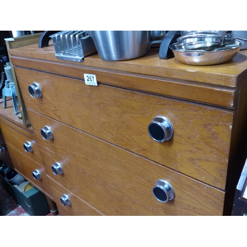 267 - A vintage chest of five drawers.