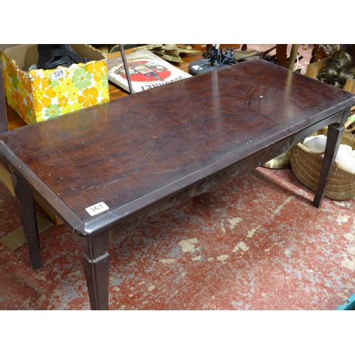 361 - A mahogany coffee table.