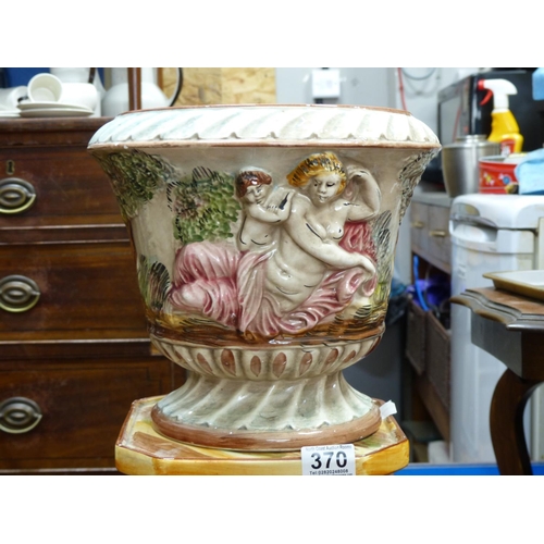 370 - A Capodimonte jardinere (a/f) 95cm