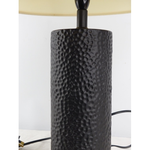 400 - A ceramic table lamp and shade.