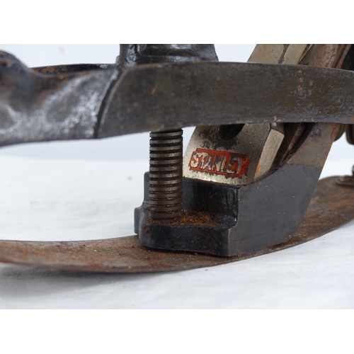 470 - A vintage Stanley Victor No 20 compass plane,