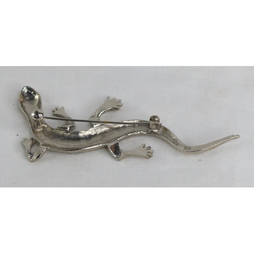 479 - A Sterling silver lizard brooch.