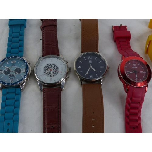 505 - An assortment of wristwatches.