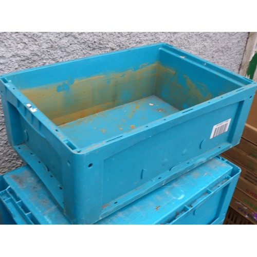 73 - A set of 5 heavy duty plastic stacking crates.