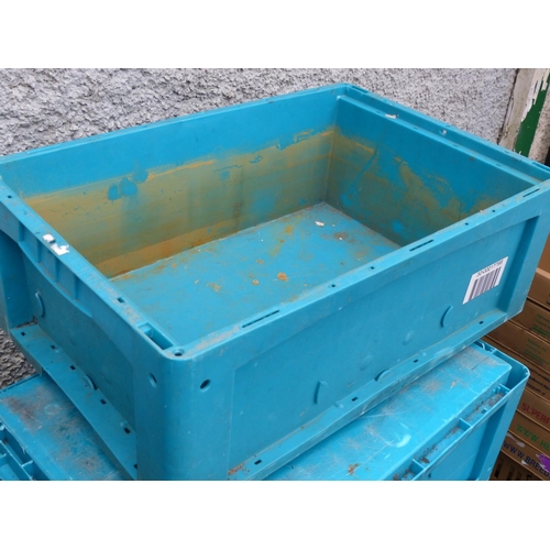 75 - A set of 5 heavy duty plastic stacking crates.