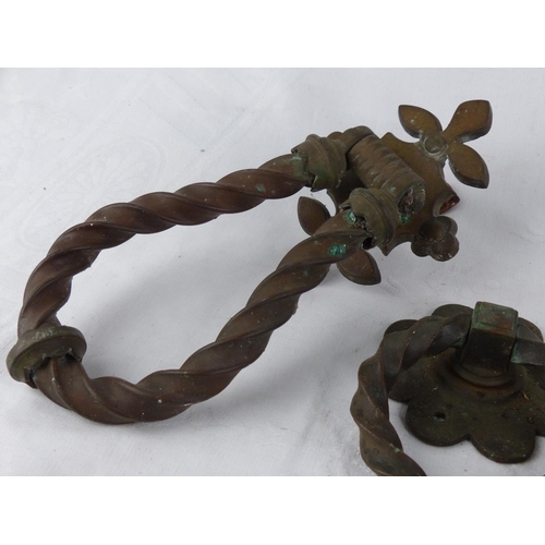 142 - A stunning original antique wrought iron door knocker & pair of matching ring pulls.