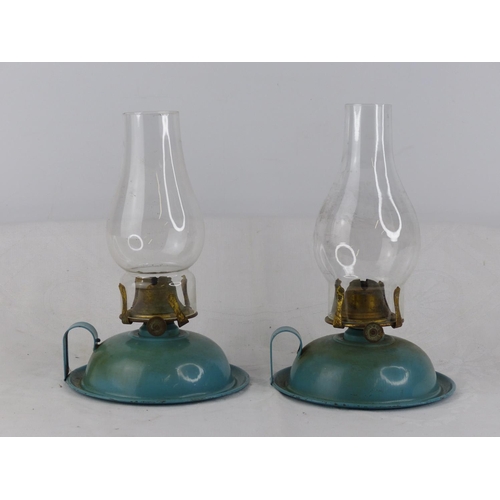 227 - A pair of vintage finger lamps.