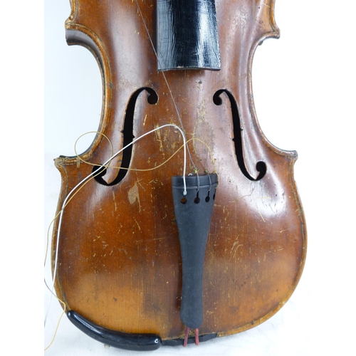 514 - An antique violin, in need of some tlc, complete with case & bow.