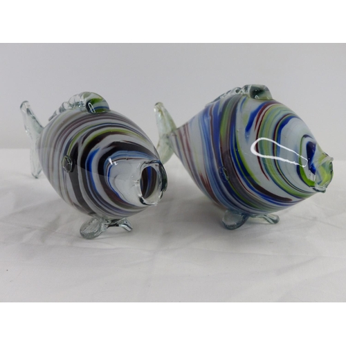 8 - Two vintage glass fish (one a/f).