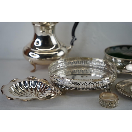 127 - An assortment of silver plate and EPNS ware.