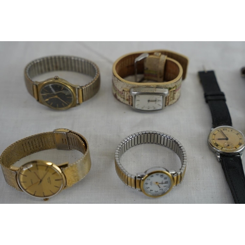 233 - A collection of various wristwatches.