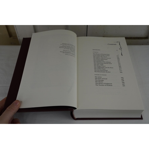 441 - A set of three Folio Society books 'Oscar Wilde', 1993.