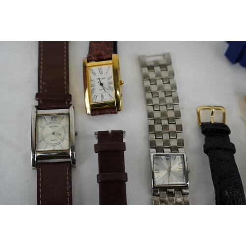 263 - A collection of assorted gents watches.