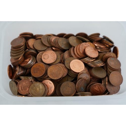 275 - 2.8kg of Irish 1p coins.