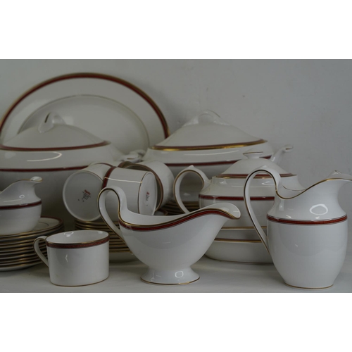 333 - A large Spode bone china 'Seville' patterned tea and dinner ware set.