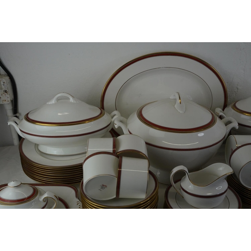 333 - A large Spode bone china 'Seville' patterned tea and dinner ware set.