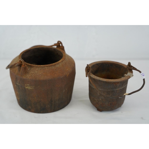 396 - An antique 'Kenrick' cast iron glue pot.