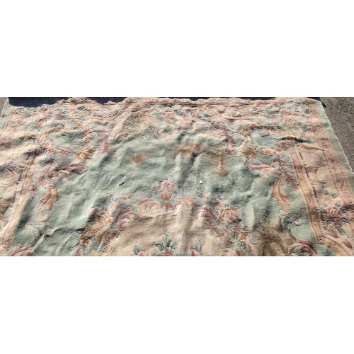 10 - An extra large decorative rug (requires cleaning), measuring approximately 3.6m x 2.5m.