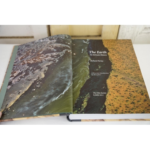 477 - The Earth by Richard Fortey, 2011.