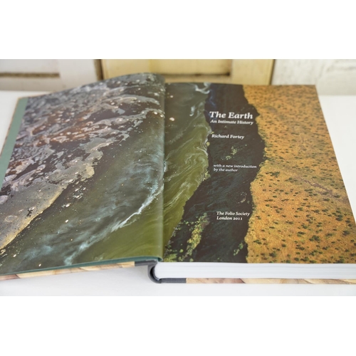 478 - The Earth by Richard Fortey, 2011.