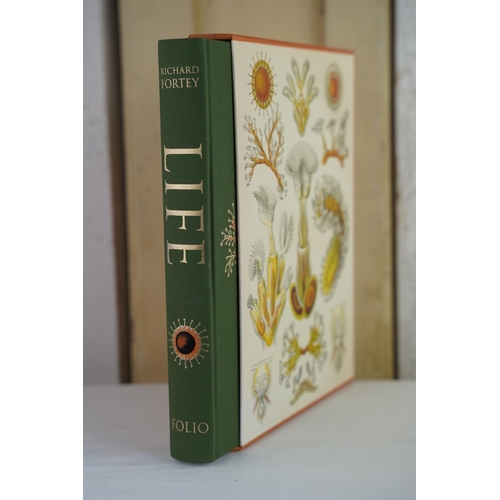 479 - Life by Richard Fortey, 2008.