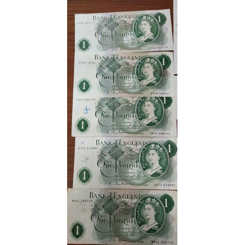 68 - A collection of English banknotes to include 6 £1 notes and 7 10 Shilling notes.
