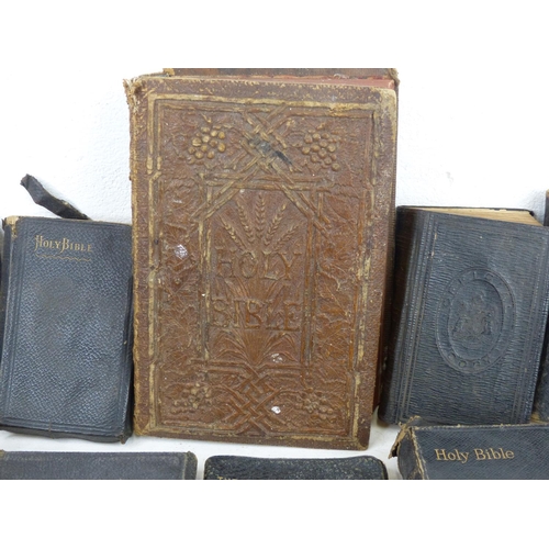 204 - A lot of vintage bibles and hymn books.