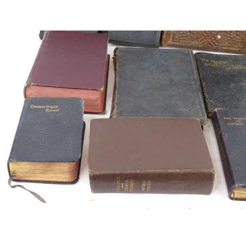 204 - A lot of vintage bibles and hymn books.