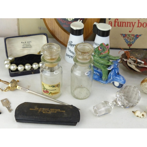 290 - A job lot of collectables to include spice jars and more.