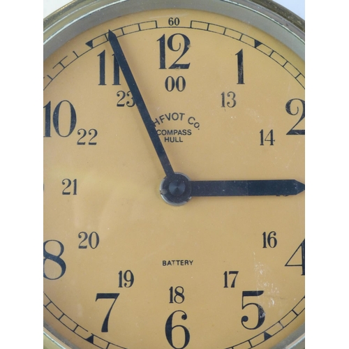 33 - A vintage Hfvot Co Compass Hull brass ships clock.