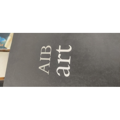 419 - A large collection of various Auction/ Gallery catalogues.