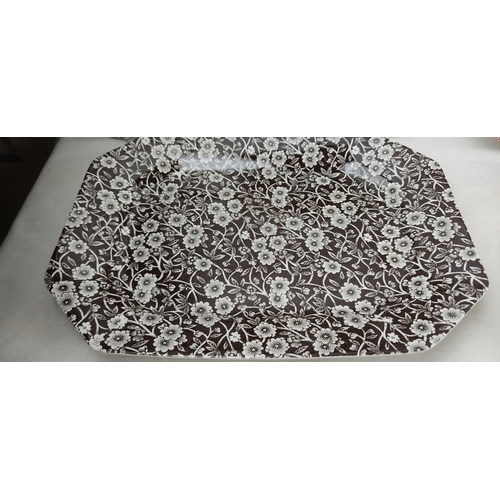 490 - A large assortment of various ceramics/ cabinet plates etc.