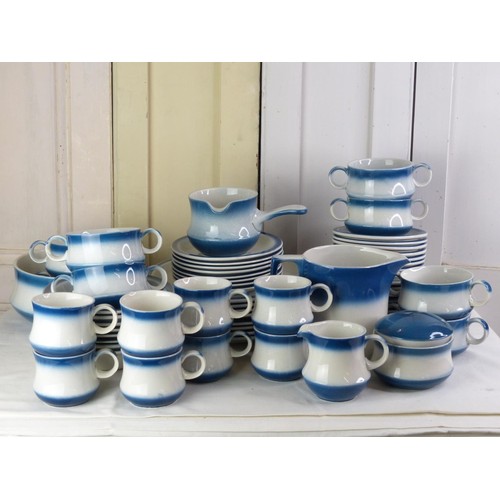 403 - A large lot of Republic of Ireland 'Celtic Ennis' tea and dinner ware.