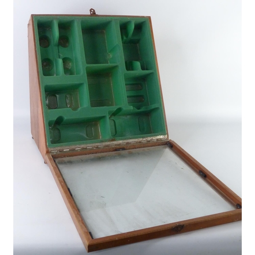 26 - A vintage table top display/shop case.