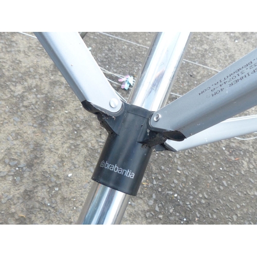 9 - A Brabantia rotary clothes line.